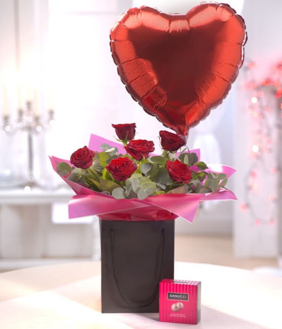 Be Mine Chocolate and Balloon Gift Set